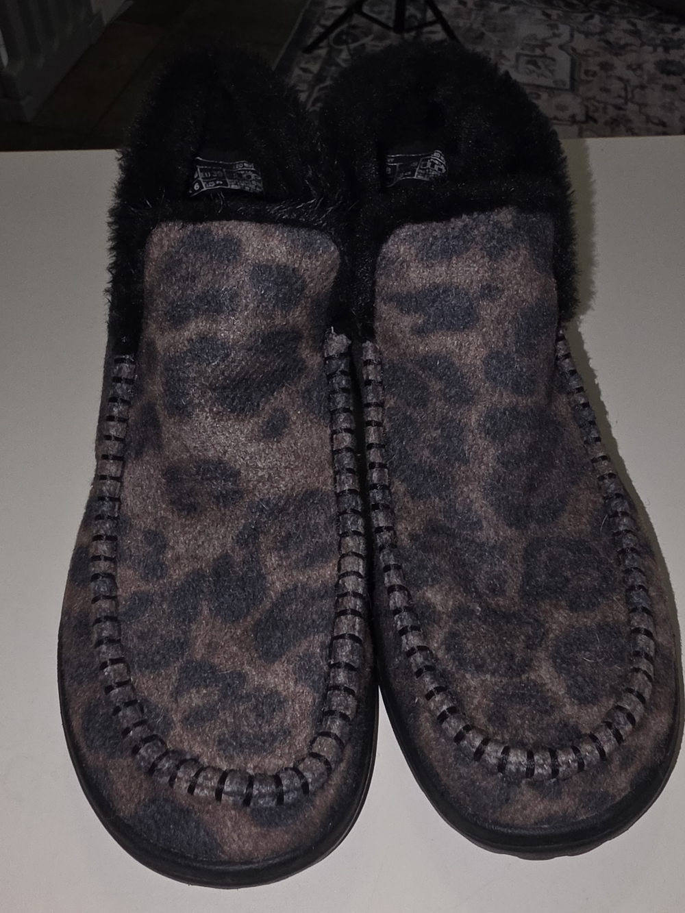 Hey Dude Women's Leopard Print Faux Fur Lined Slippers - Brown and Black